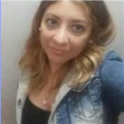 Profesora de Comunicación con amplia experiencia apoya y refuerza a niños de primaria